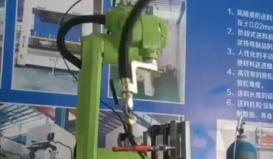 爾必地焊接機(jī)器人焊接應(yīng)用案例4